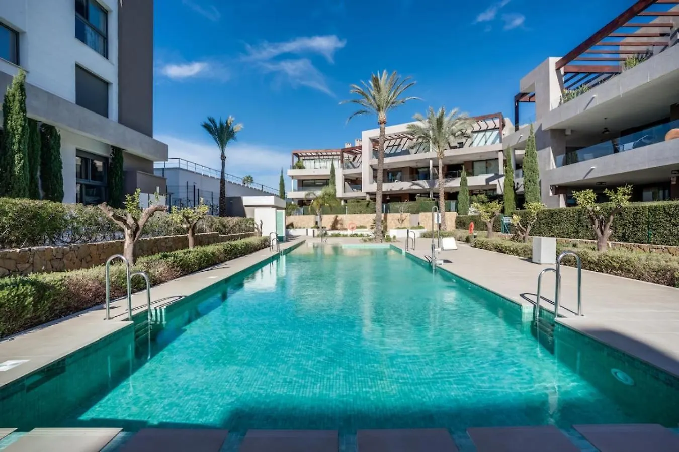 Rust En Luxe In Estepona The Residence Apartment